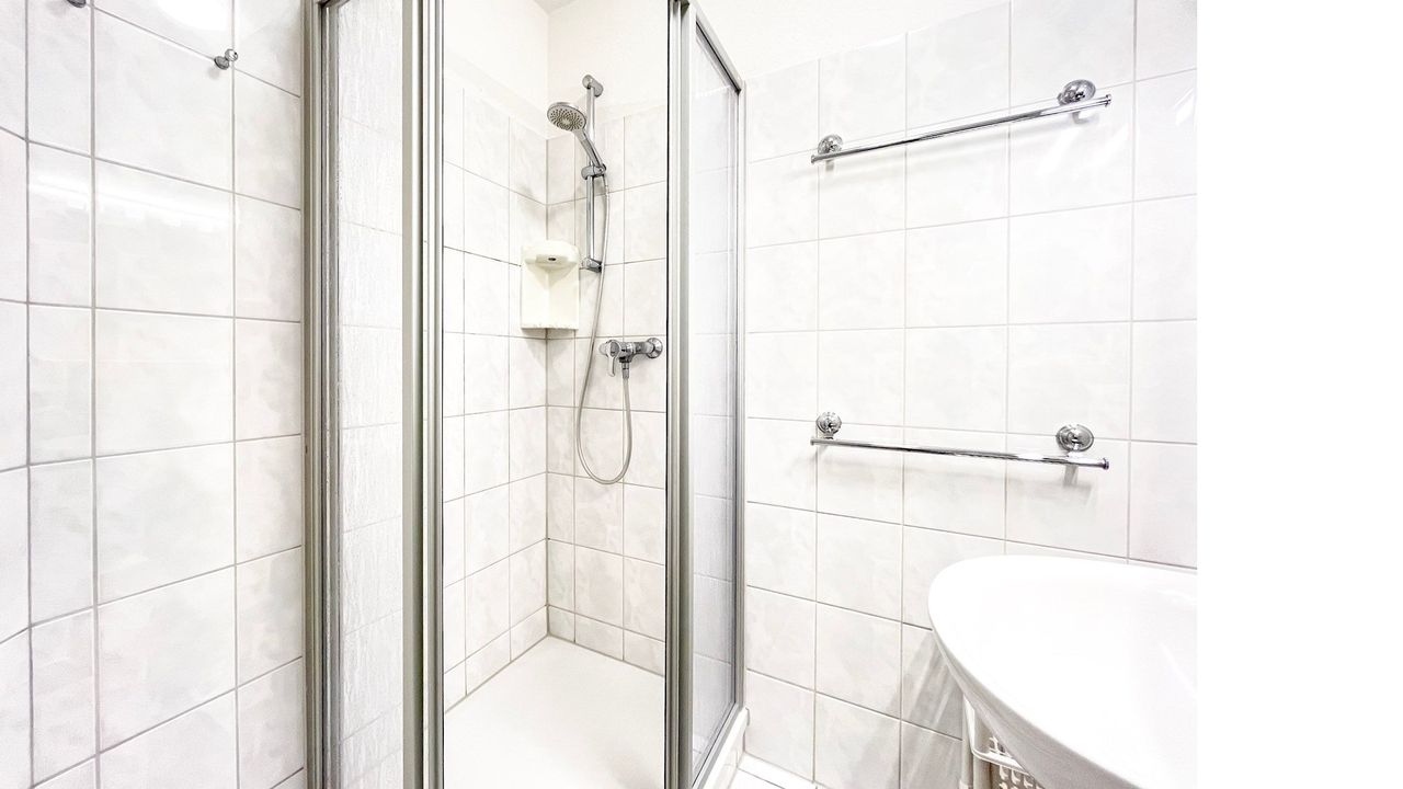 Dusche im Badezimmer Dusche im Badezimmer